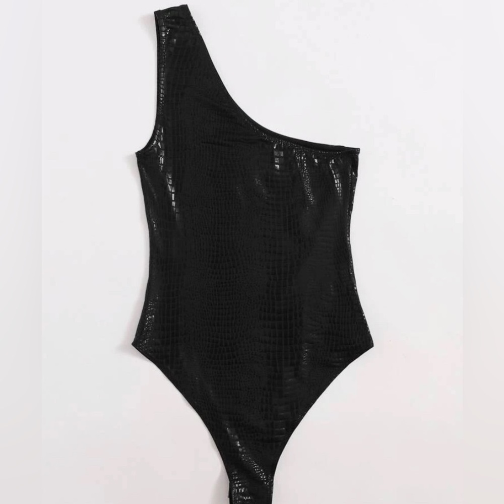 One shoulder crocodile Embossed Bodysuit